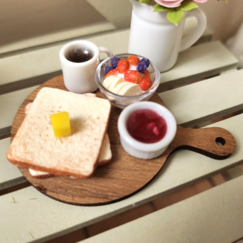 [육일돌 소품] 아침식사 식빵 &amp; 과일요거트 브런치세트